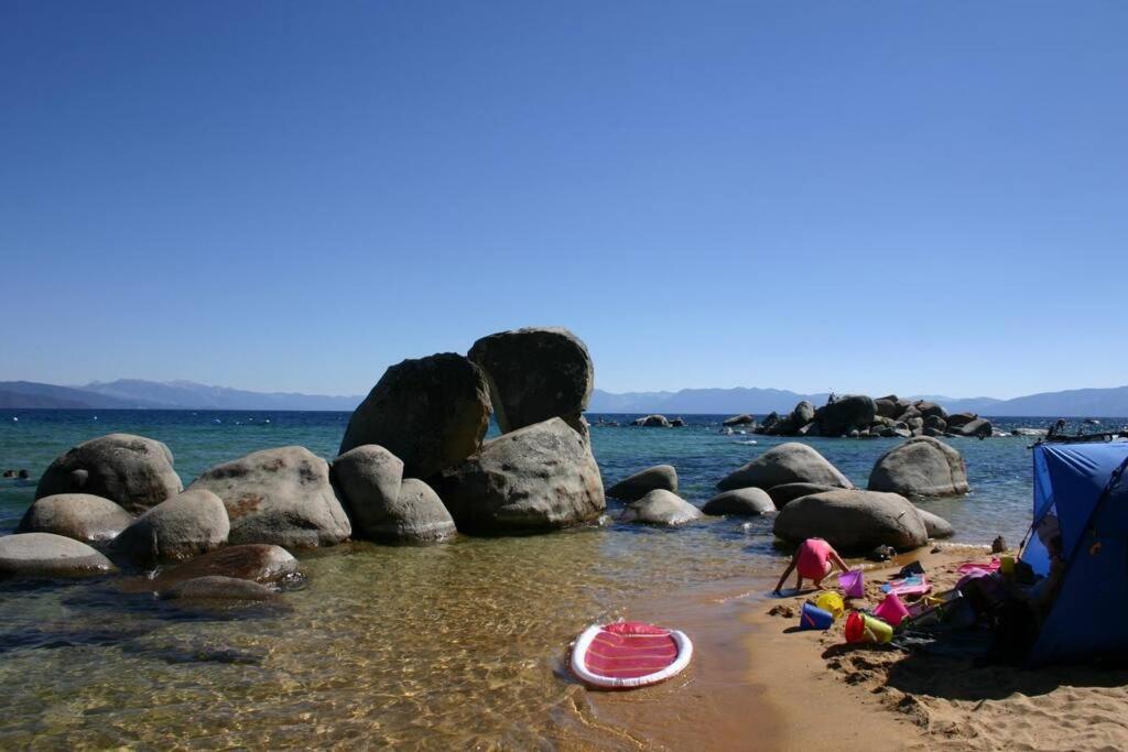 Lake Views, Pet-Friendly Cabin With Hot-Tub In King'S Beach Kings Beach Bagian luar foto